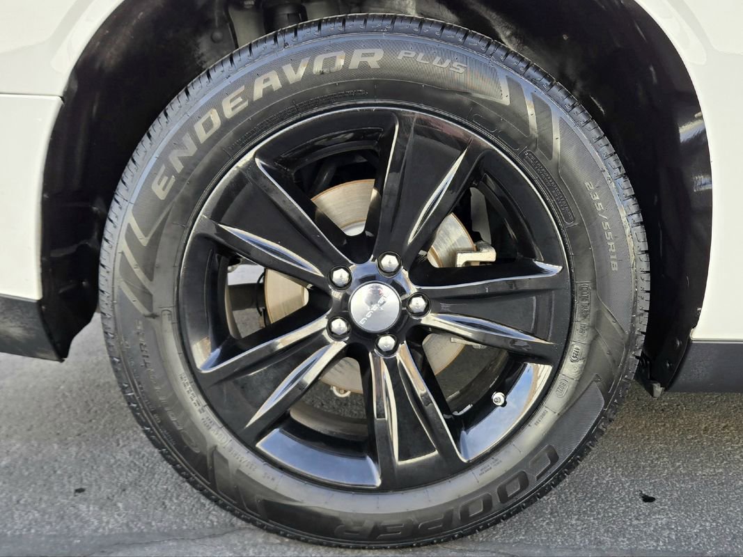 Used 2022 Dodge Challenger SXT image 15