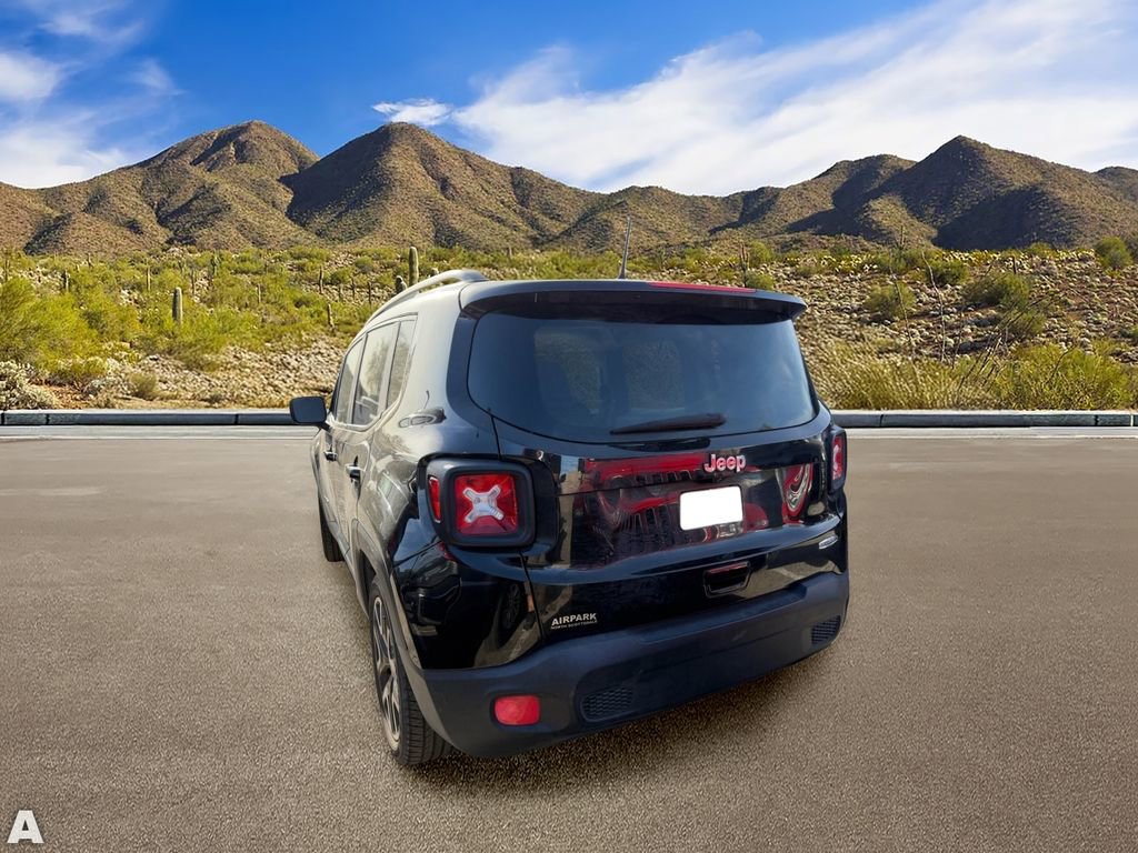 Used 2018 Jeep Renegade Latitude w/ Popular Equipment Group FWD image 3
