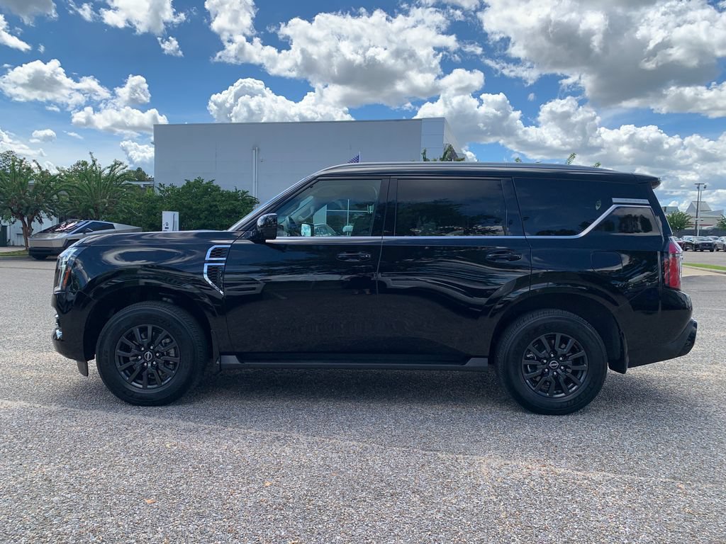 Used 2025 Nissan Armada SV AWD/4WD image 5