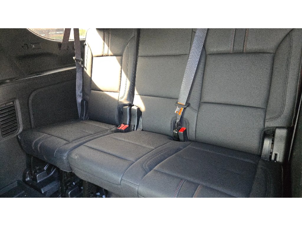 Used 2024 Chevrolet Suburban RST w/ Luxury Package AWD/4WD image 20