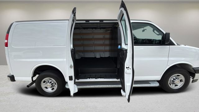 Used 2024 Chevrolet Express 2500 w/ Driver Convenience Package RWD image 37