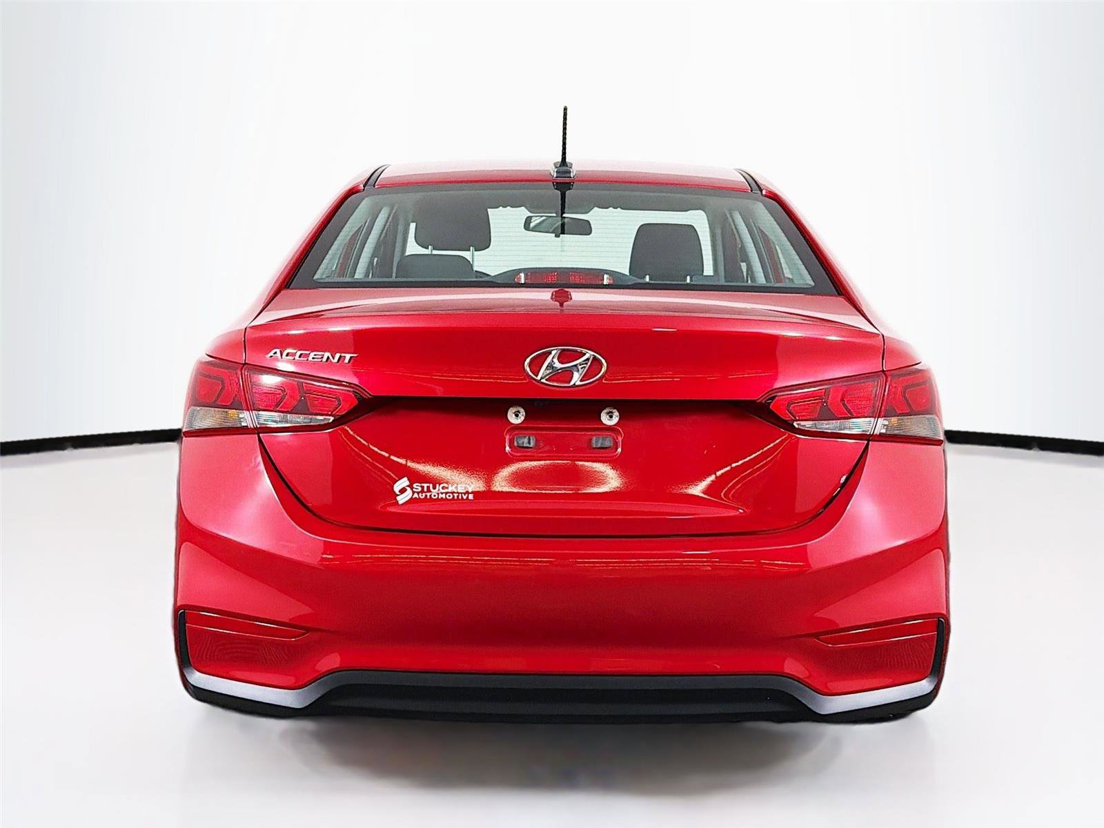 Used 2022 Hyundai Accent SEL FWD image 6