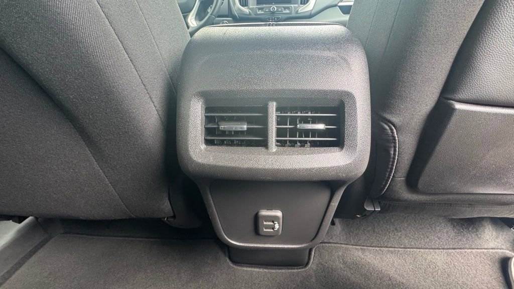 Used 2023 GMC Terrain SLE w/ Driver Convenience Package AWD/4WD image 10