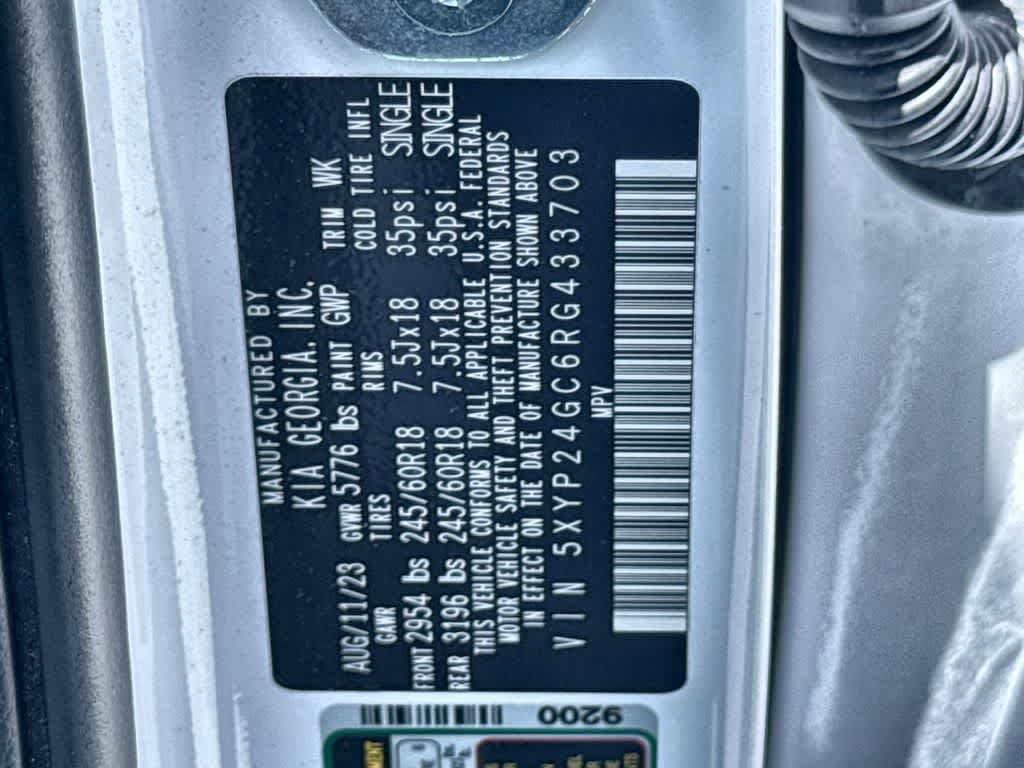Used 2024 Kia Telluride LX FWD image 29