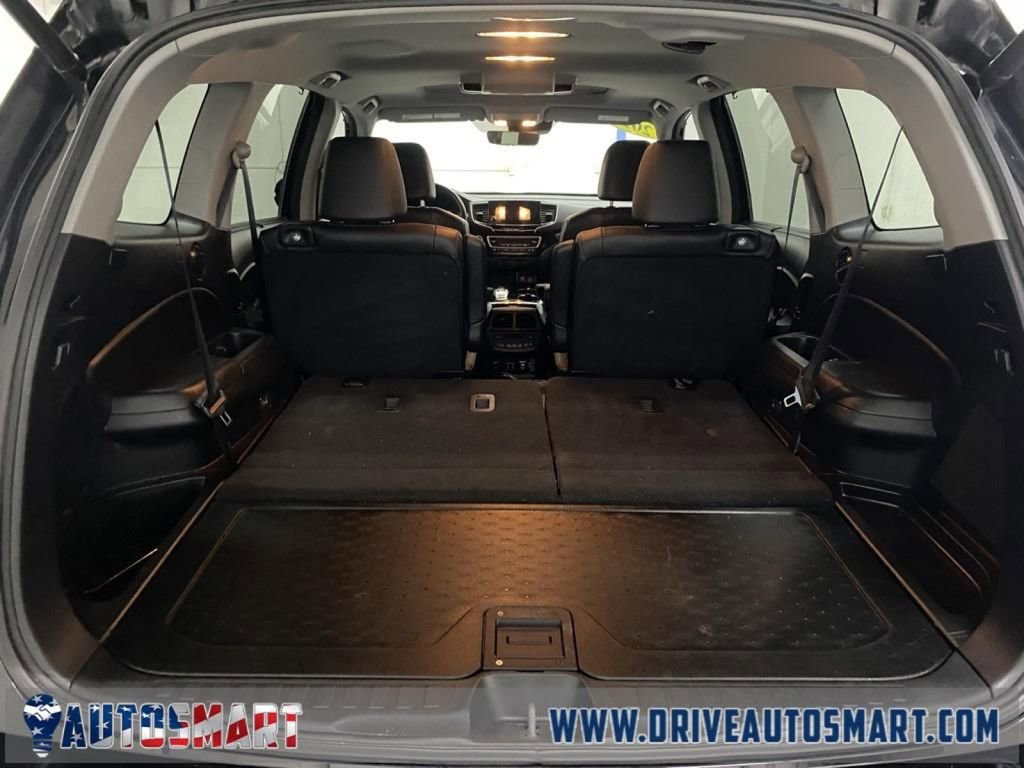 Used 2021 Honda Pilot Touring image 16