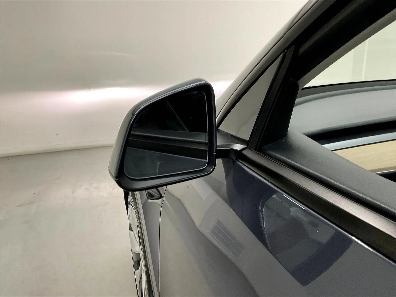 Used 2023 Tesla Model Y Long Range AWD/4WD image 35