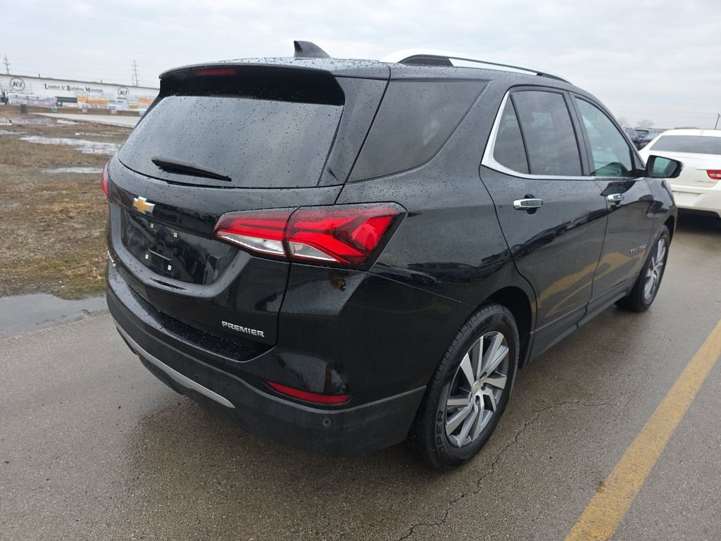 Used 2023 Chevrolet Equinox Premier image 6