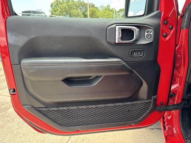 Used 2025 Jeep Wrangler Unlimited Sahara AWD/4WD image 26