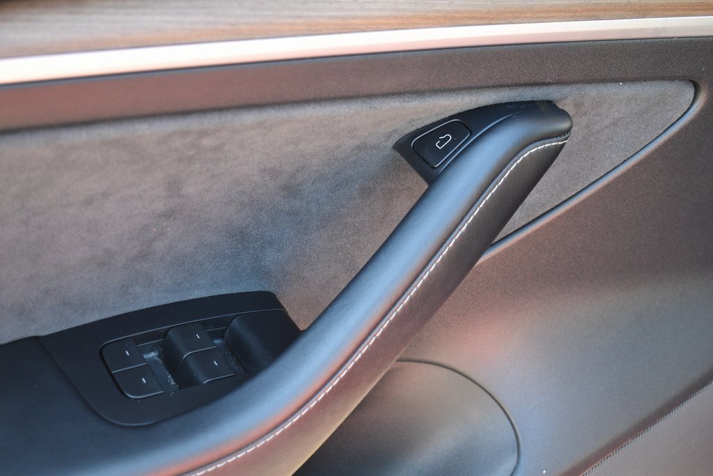 Used 2021 Tesla Model 3 Long Range image 18