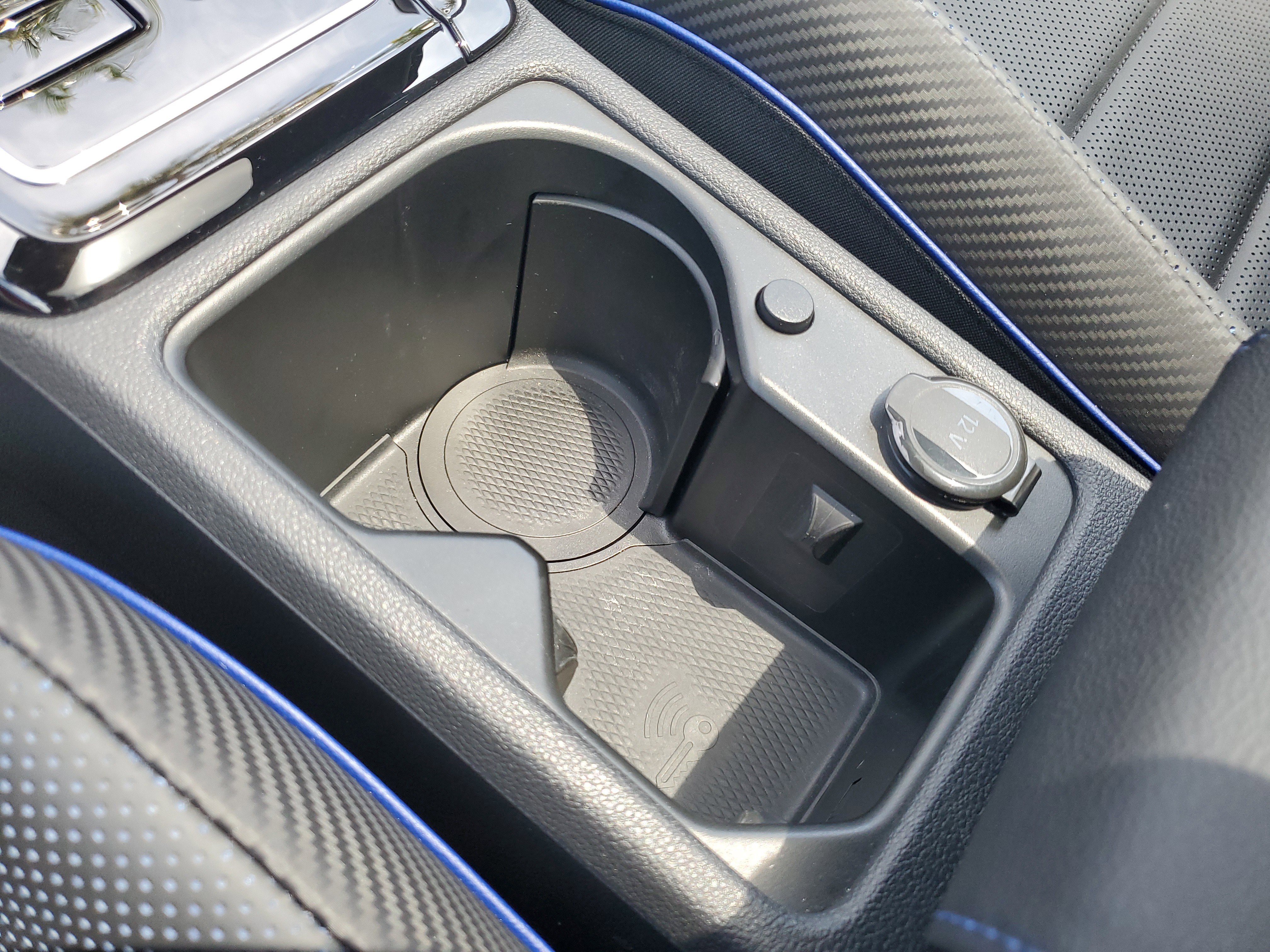 Used 2023 Volkswagen Golf R image 20