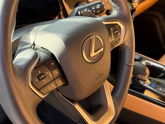 Used 2025 Lexus NX 250 FWD w/ Towing Package (2000 Lbs) image 29