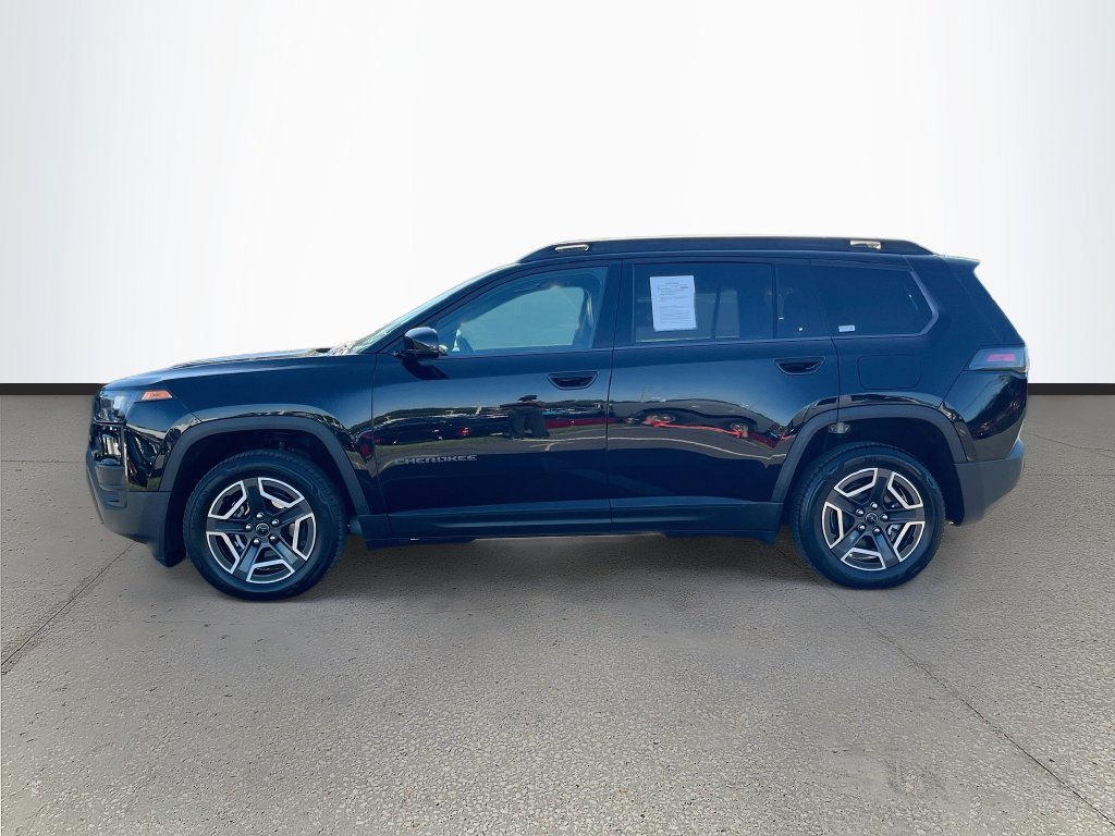 Used 2026 Jeep Cherokee Limited AWD/4WD image 4