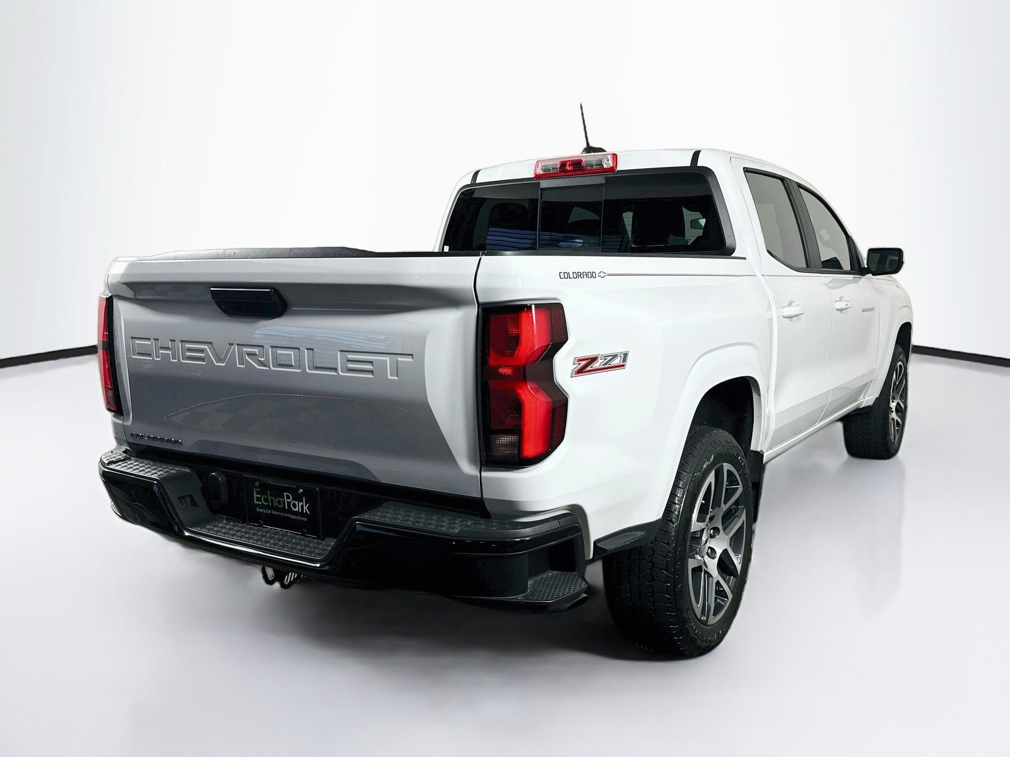 Used 2023 Chevrolet Colorado Z71 AWD/4WD image 9