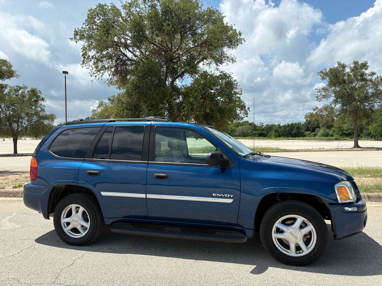 Used 2006 GMC Envoy SLE RWD image 52