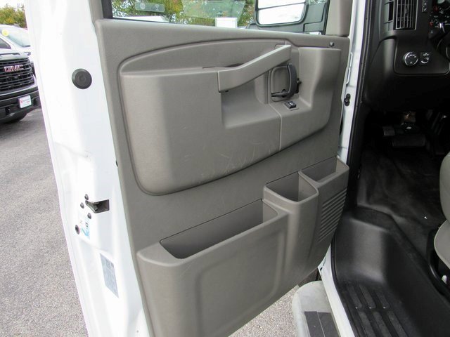 Used 2023 GMC Savana 2500 w/ Driver Convenience Package image 8