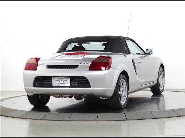 Used 2002 Toyota MR2 image 7