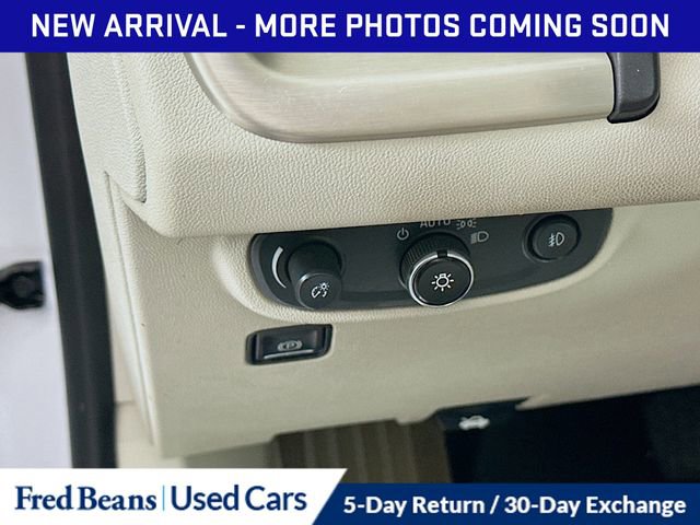 Used 2019 GMC Terrain Denali w/ Advanced Safety Package AWD/4WD image 12