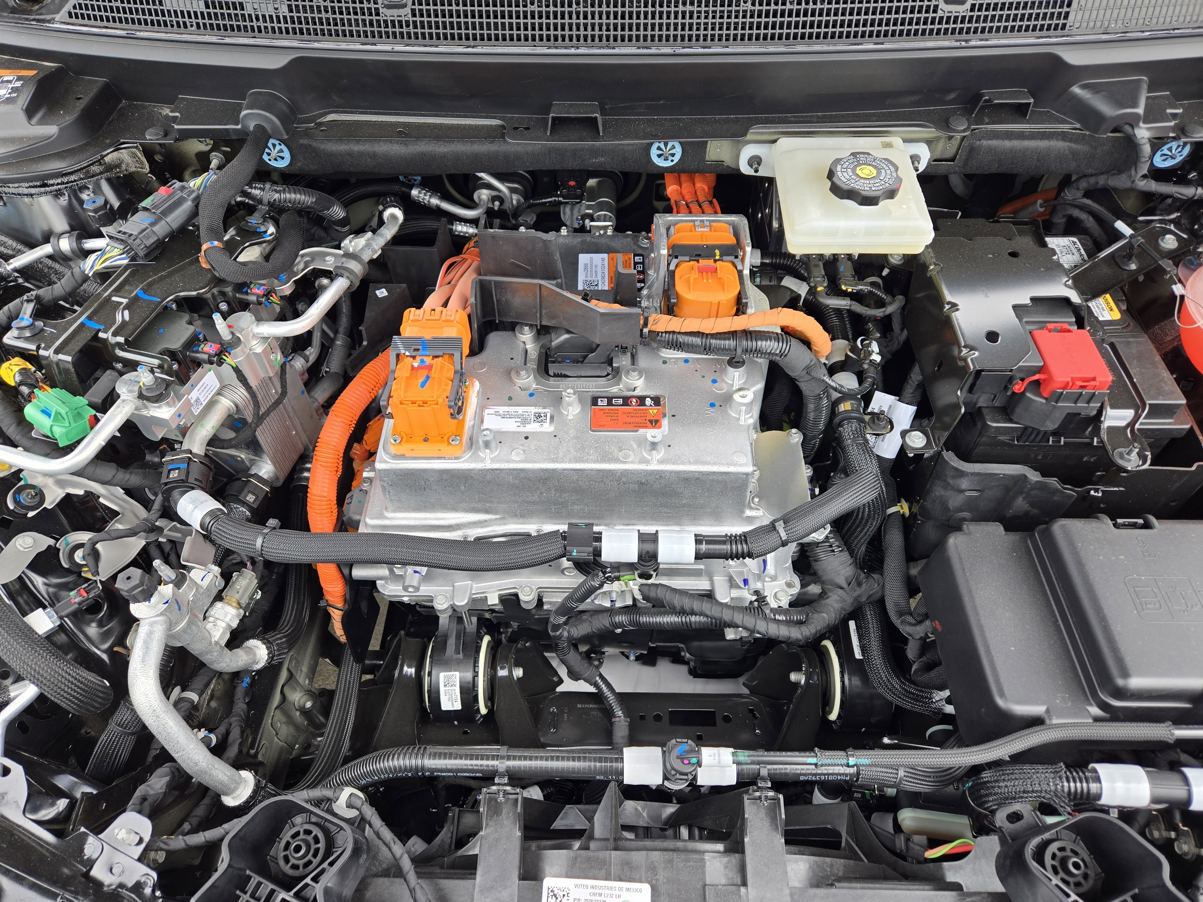 New 2025 Cadillac Optiq Luxury 1 w/ LPO, Floor Liner Package image 19