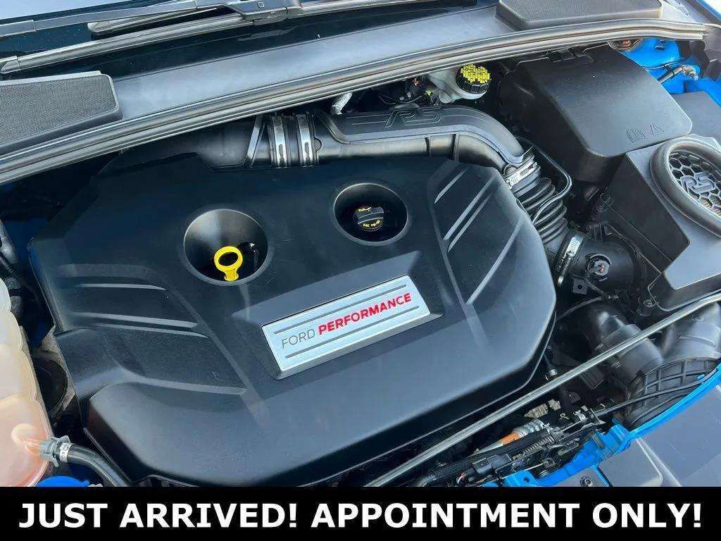 Used 2018 Ford Focus RS AWD/4WD image 32
