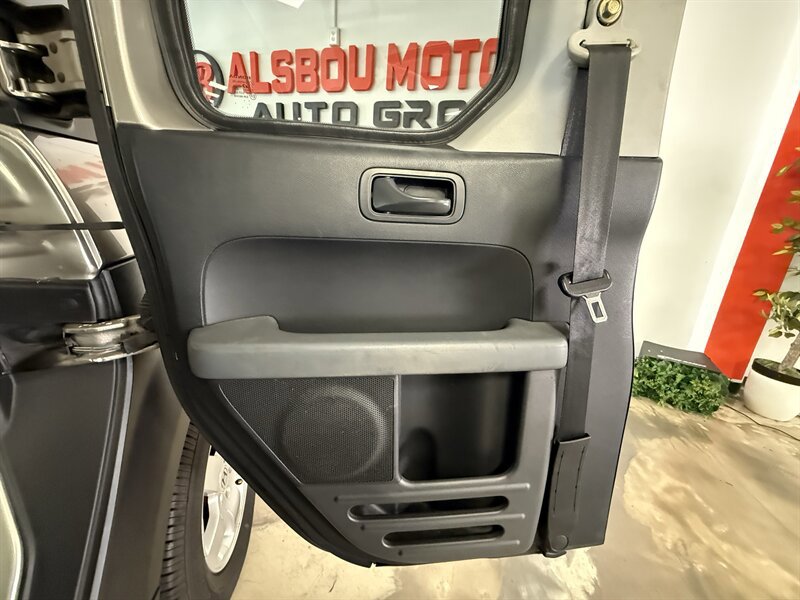 Used 2003 Honda Element EX image 18