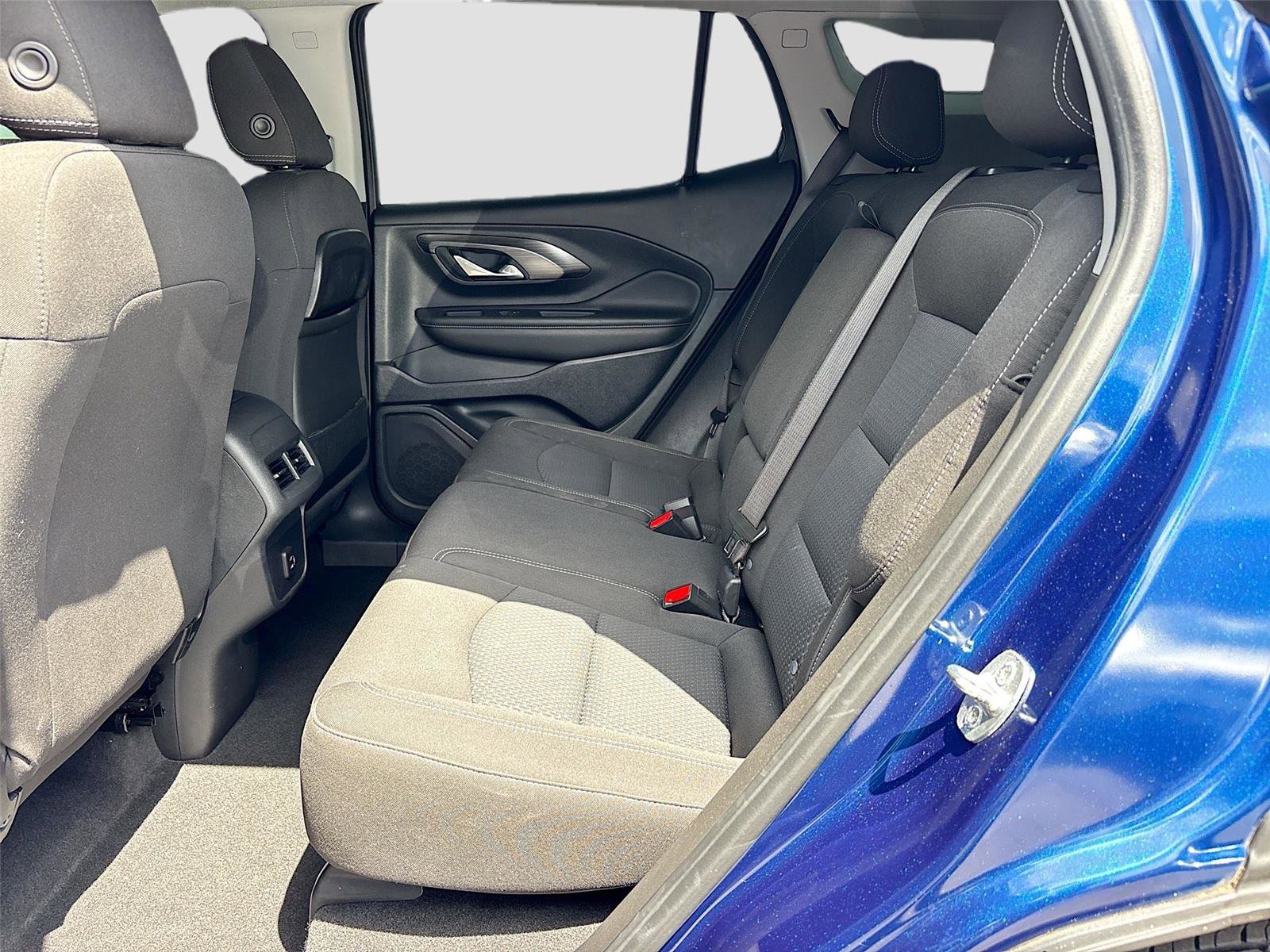 Used 2023 GMC Terrain SLE w/ Driver Convenience Package AWD/4WD image 27