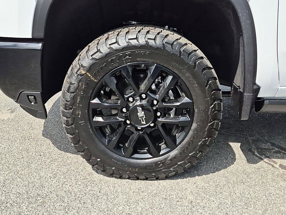 New 2026 Chevrolet Silverado 2500 LTZ w/ LTZ Plus Package AWD/4WD image 10