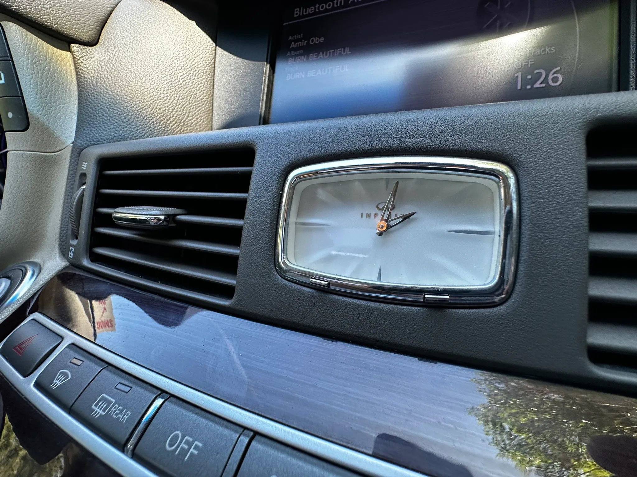 Used 2013 INFINITI M37 w/ Premium Pkg RWD image 37