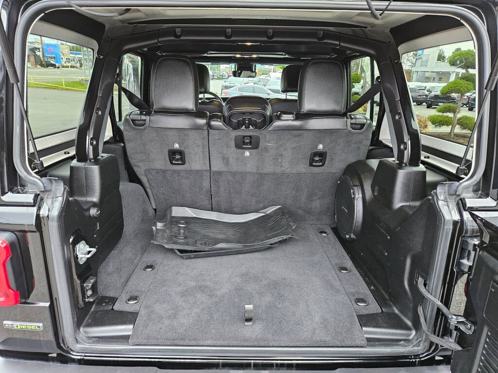 Used 2021 Jeep Wrangler Unlimited Sahara image 11