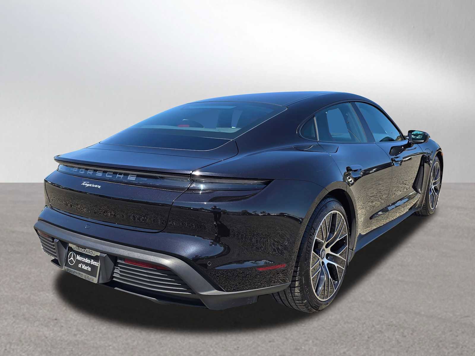 Used 2023 Porsche Taycan RWD image 3