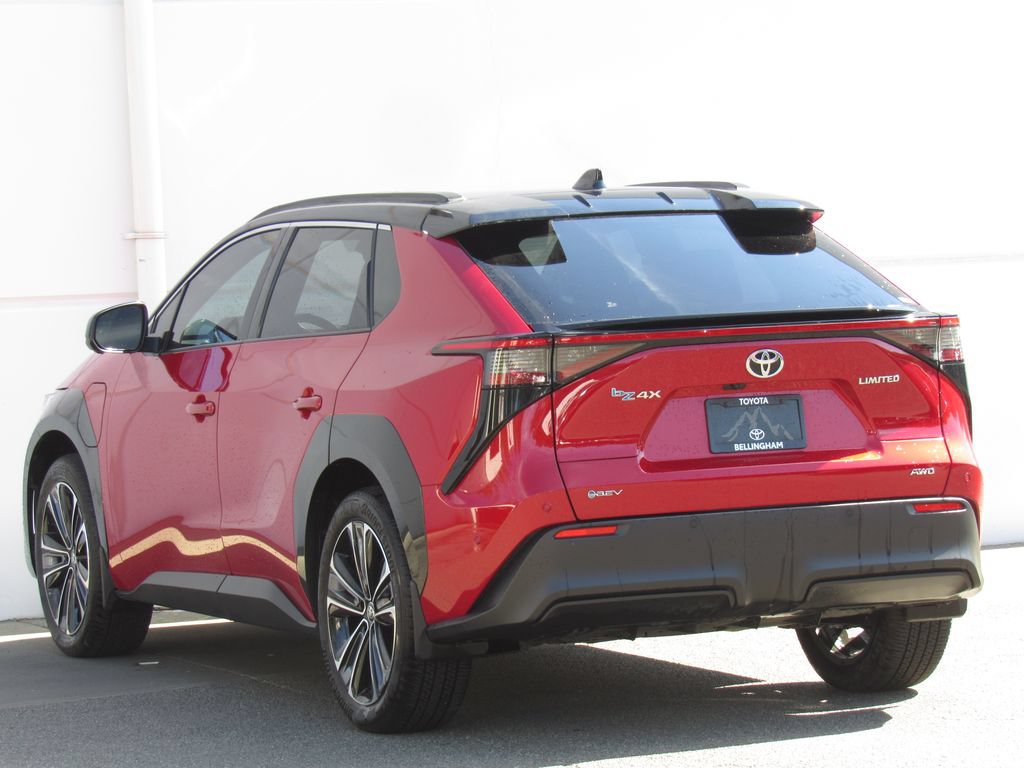 Used 2024 Toyota bZ4X AWD w/ Weather Package image 5