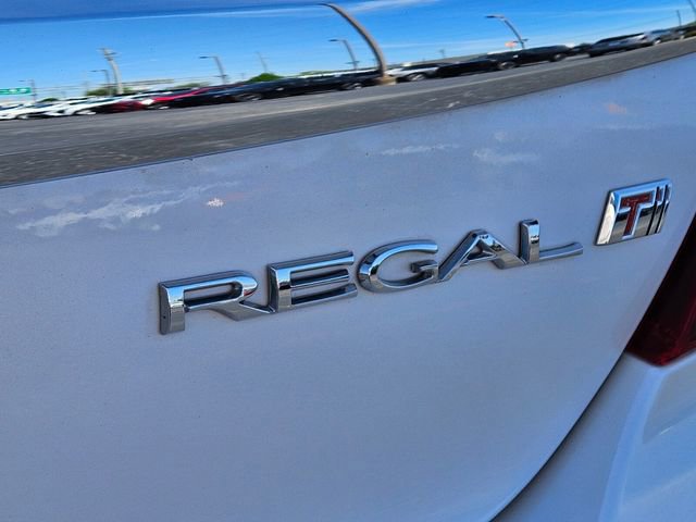 Used 2016 Buick Regal Premium FWD image 17