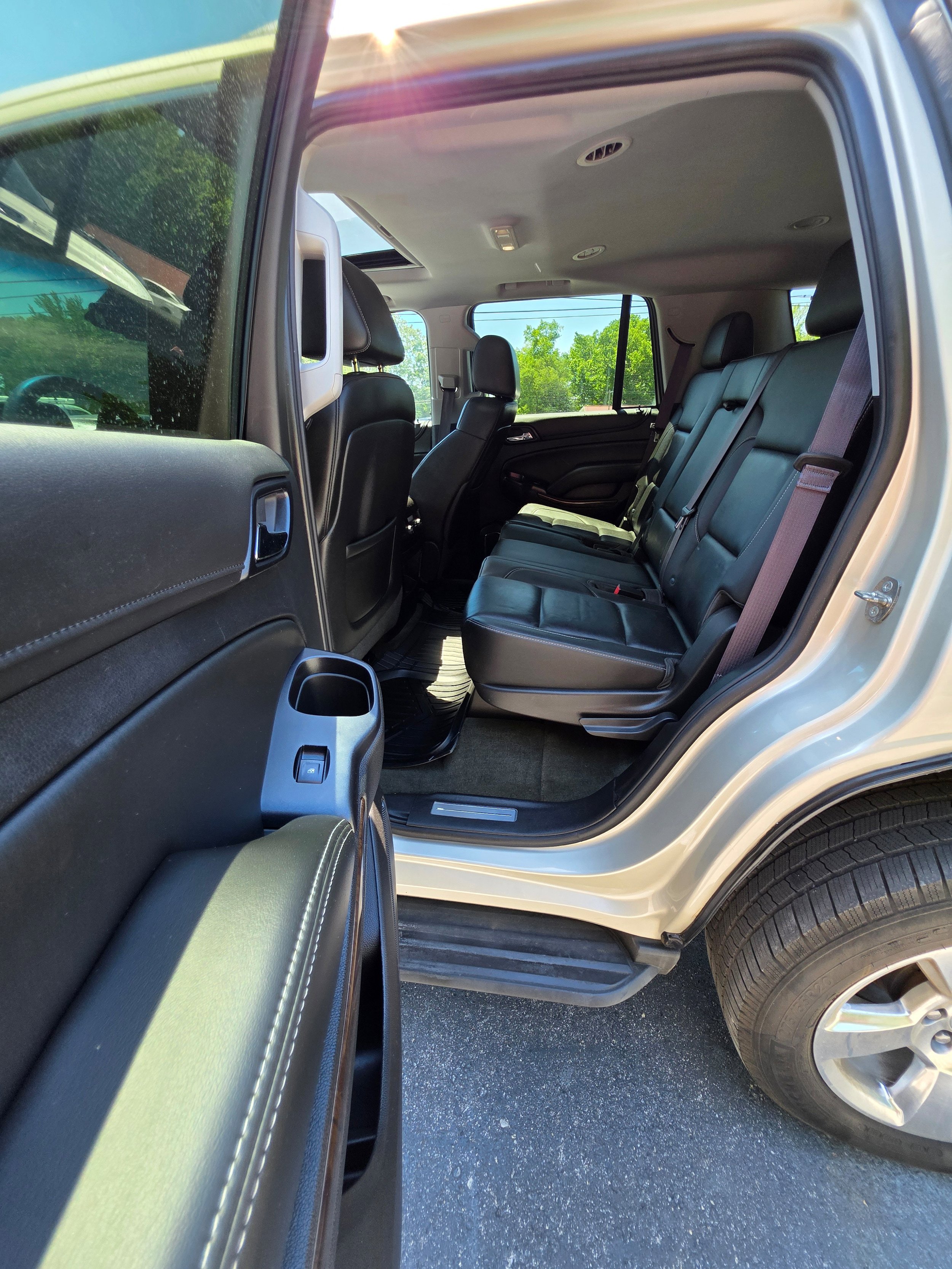 Used 2015 Chevrolet Tahoe LT RWD image 15