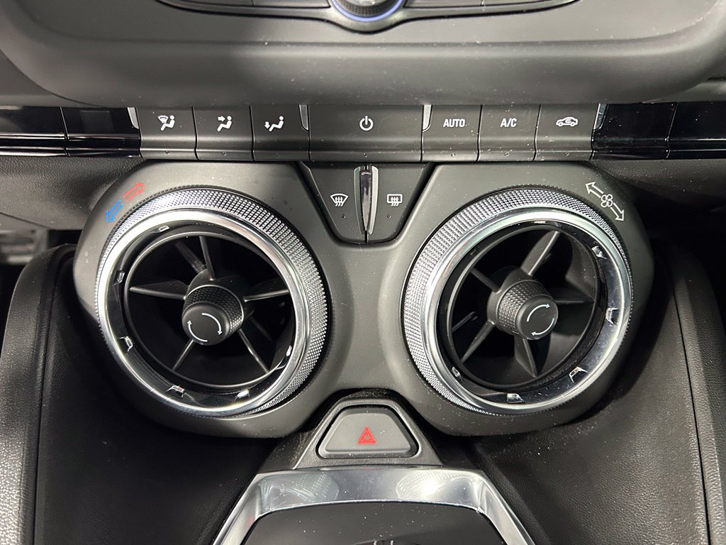 Used 2024 Chevrolet Camaro LT RWD image 17