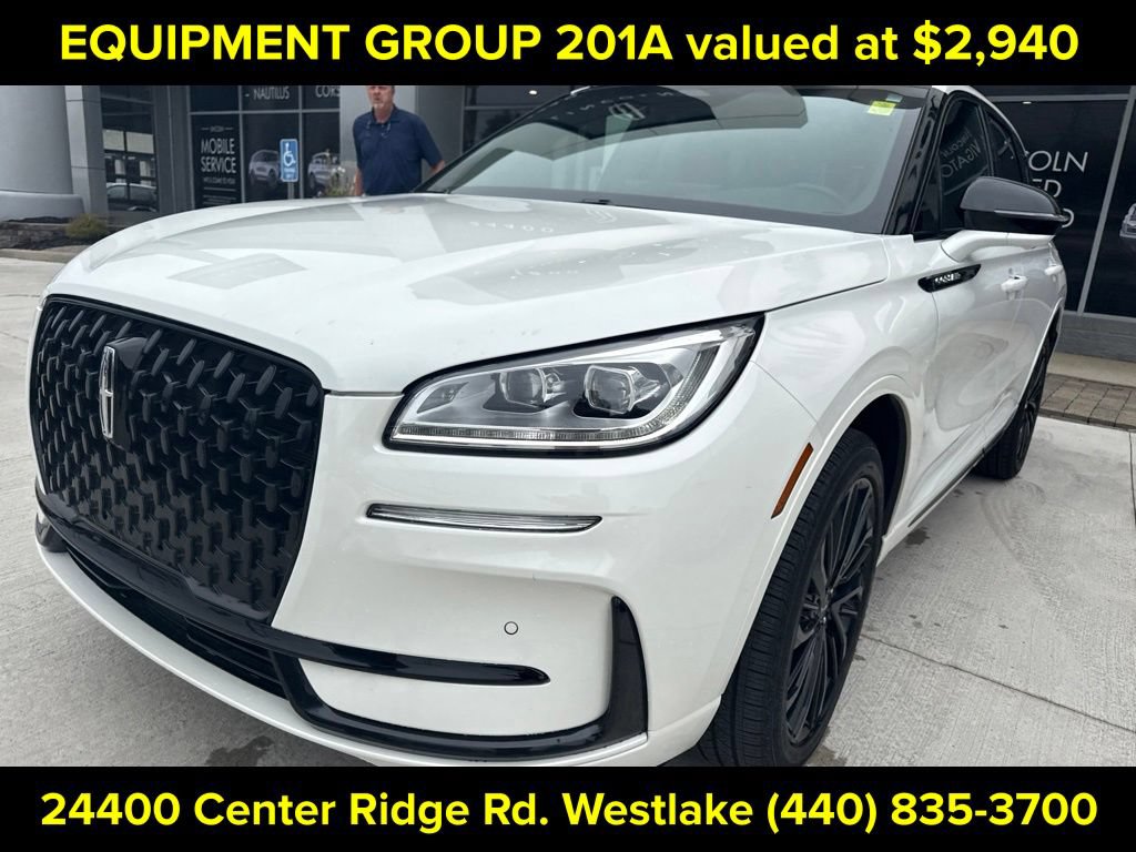 Used 2024 Lincoln Corsair Reserve w/ Equipment Group 201A AWD/4WD image 3