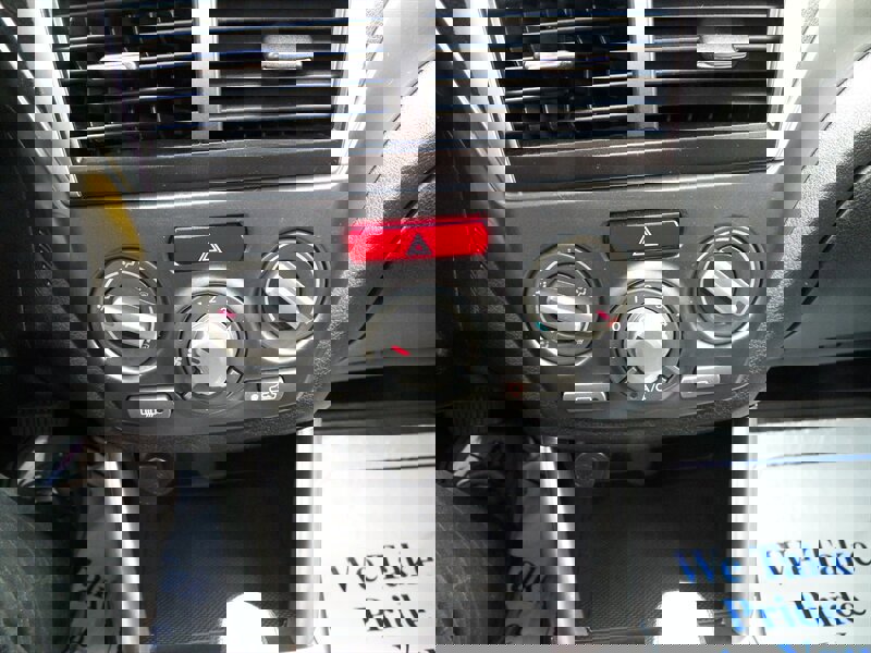 Used 2011 Subaru Forester 2.5X Premium w/ All-Weather Pkg image 21