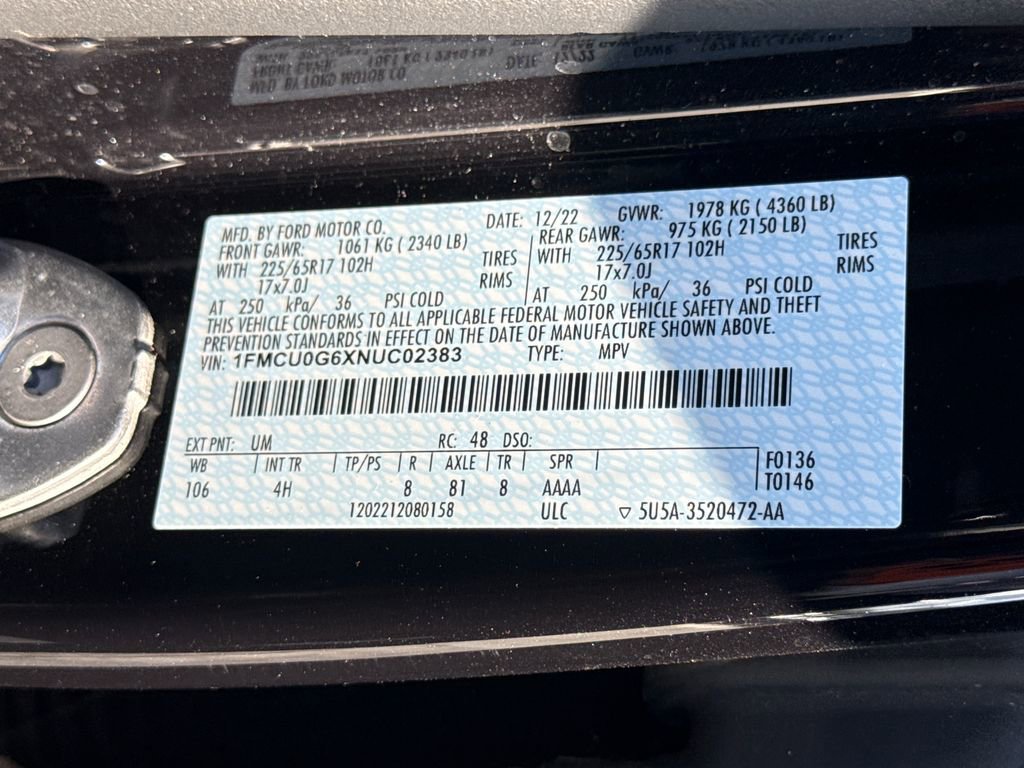 Used 2022 Ford Escape SE w/ Convenience Package FWD image 32