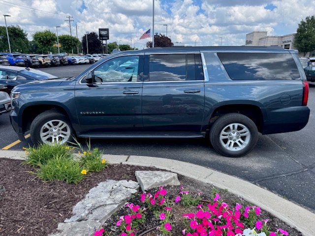 Used 2020 Chevrolet Suburban LS w/ Enhanced Driver Alert Package AWD/4WD image 3