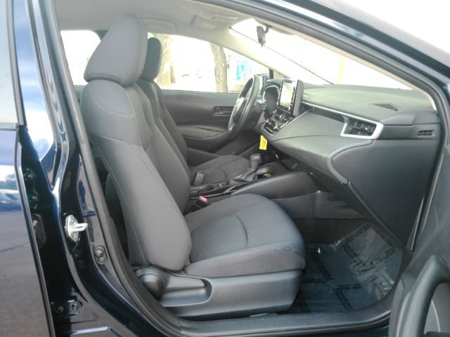 Used 2022 Toyota Corolla LE FWD image 18