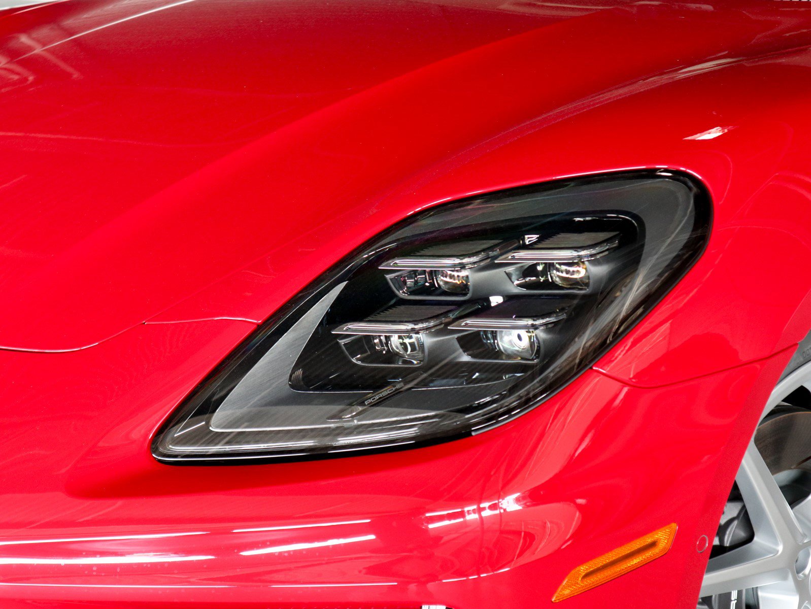 Used 2025 Porsche Panamera 4 image 26