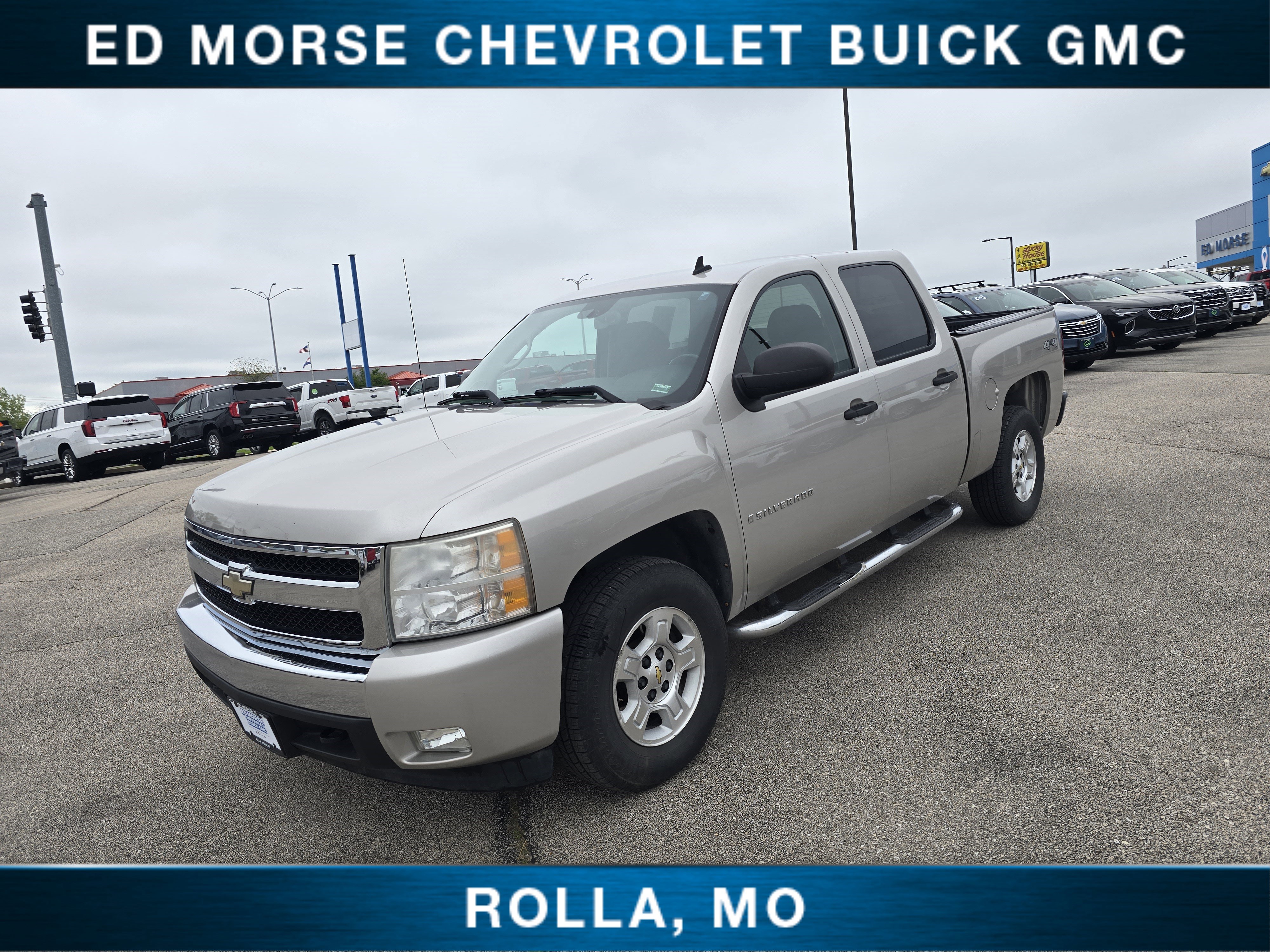 Used 2007 Chevrolet Silverado 1500 LT w/ 1LT Convenience Package AWD/4WD image 7