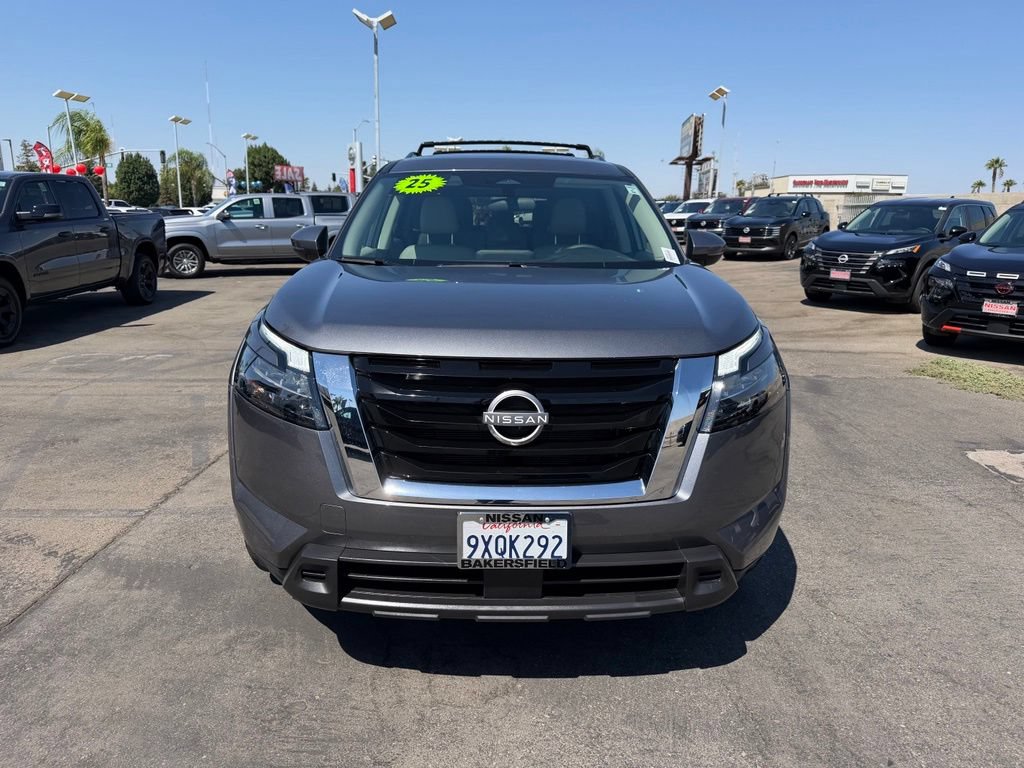 Certified 2025 Nissan Pathfinder SV w/ Cargo Package FWD image 2