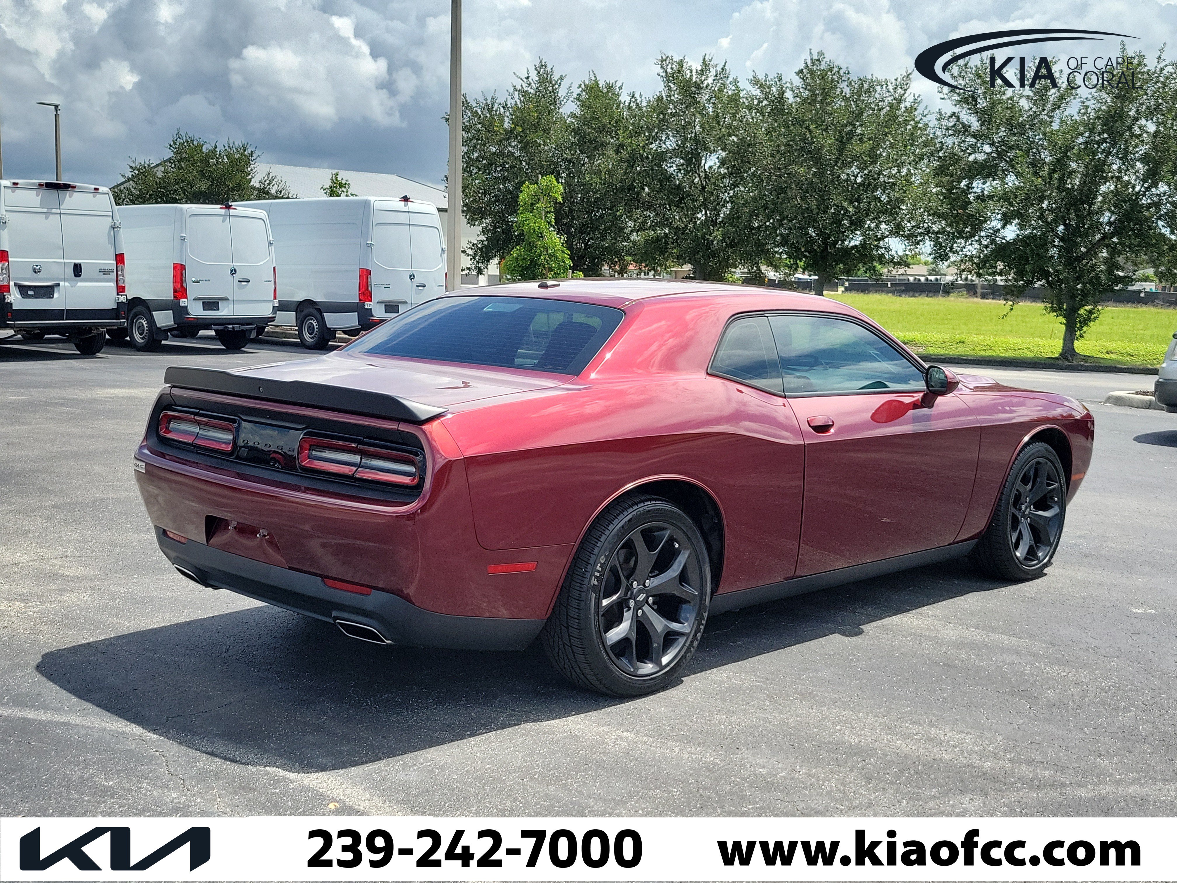 Used 2020 Dodge Challenger SXT w/ Blacktop Package RWD image 6