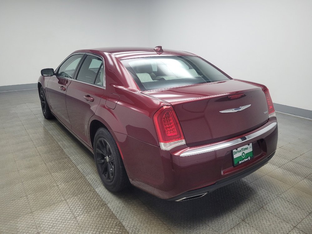 Used 2022 Chrysler 300 Touring image 5