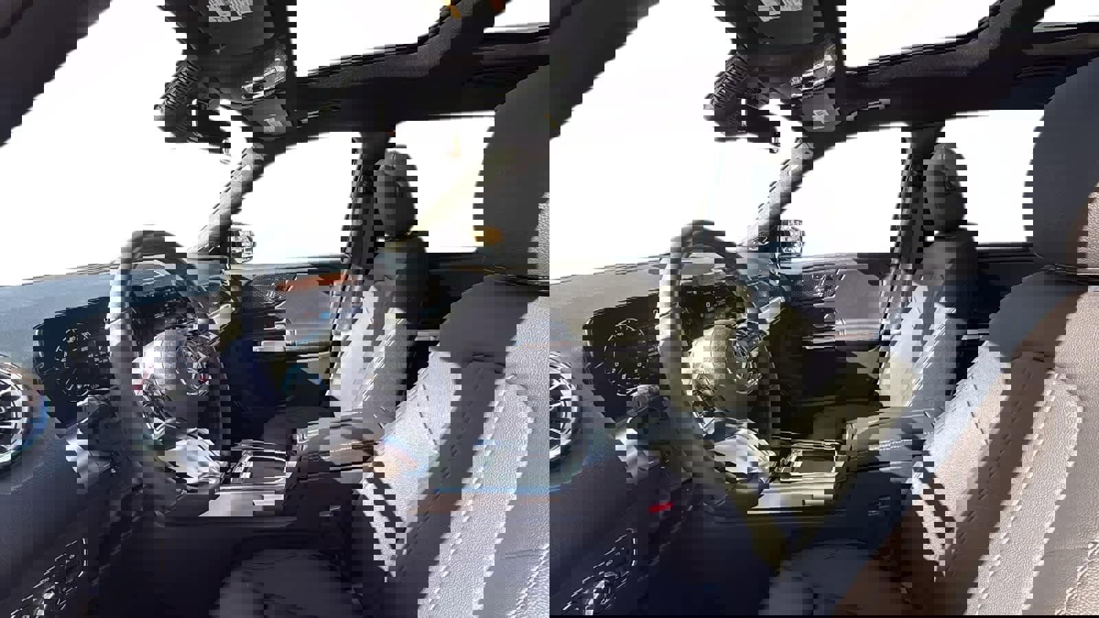 Certified 2025 Mercedes-Benz GLB 250 4MATIC image 5