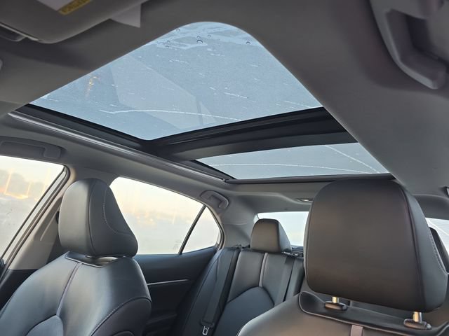 Used 2022 Toyota Camry XSE FWD image 25