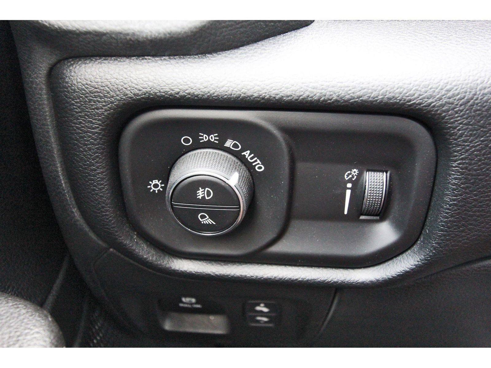 Used 2022 RAM 1500 Lone Star AWD/4WD image 21