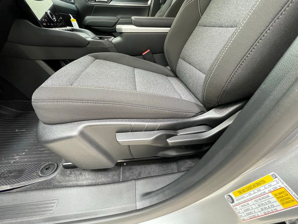 New 2026 GMC Terrain Elevation w/ LPO, Floor Liner Package image 11