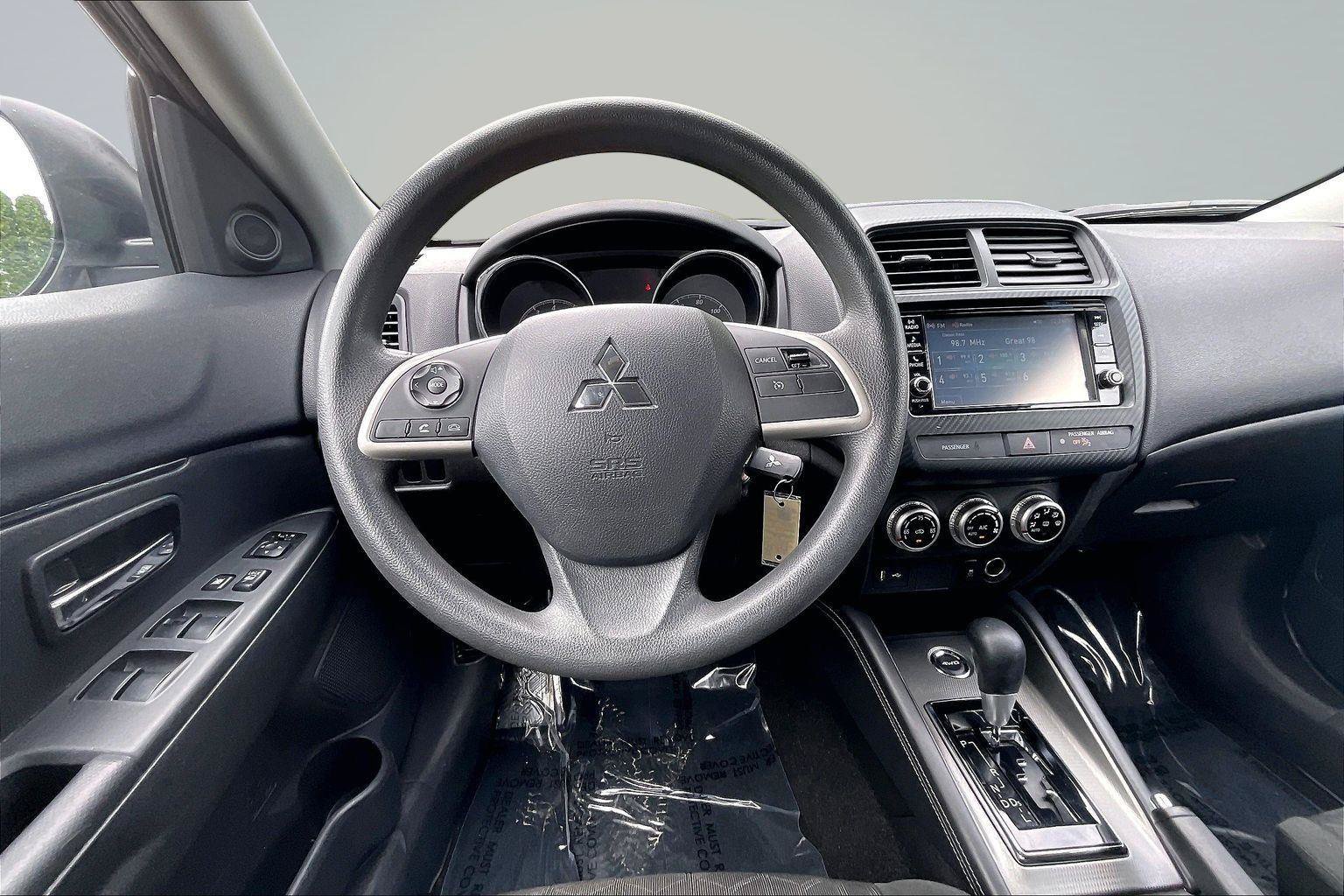 Used 2024 Mitsubishi Outlander Sport ES AWD/4WD image 6