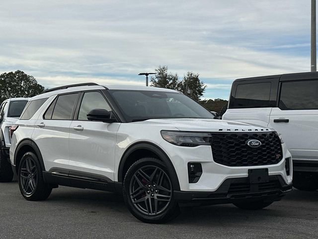 New 2026 Ford Explorer ST w/ Sun And Sound Package image 7