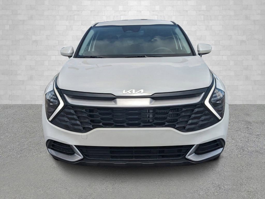 Used 2024 Kia Sportage LX image 8
